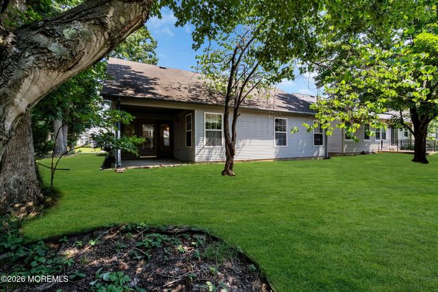 2 Taylor Lane, Jackson, NJ 08527