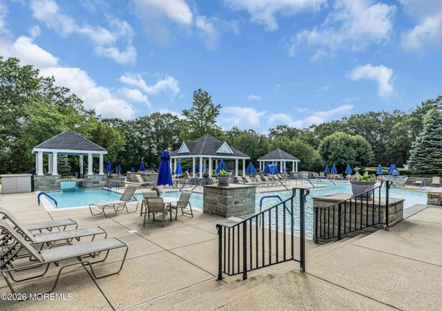 2 Taylor Lane, Jackson, NJ 08527