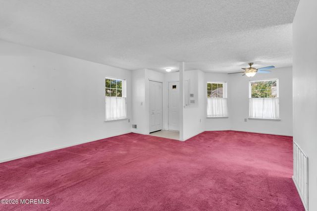 2 Taylor Lane, Jackson, NJ 08527