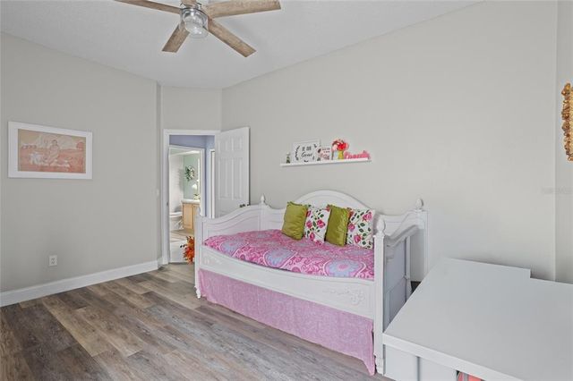 2424 STONE CROSS CIRCLE, Orlando, FL 32828