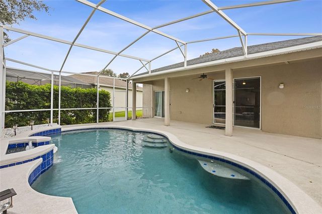 2424 STONE CROSS CIRCLE, Orlando, FL 32828