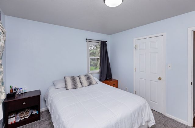 1345 E 16th Street, Des Moines, IA 50316