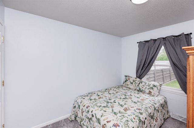 1345 E 16th Street, Des Moines, IA 50316