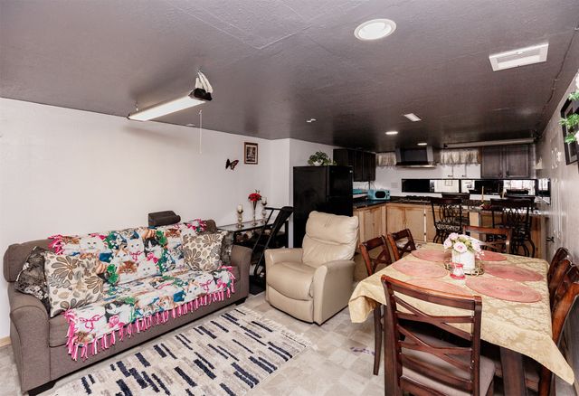 1345 E 16th Street, Des Moines, IA 50316