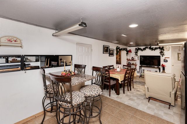1345 E 16th Street, Des Moines, IA 50316