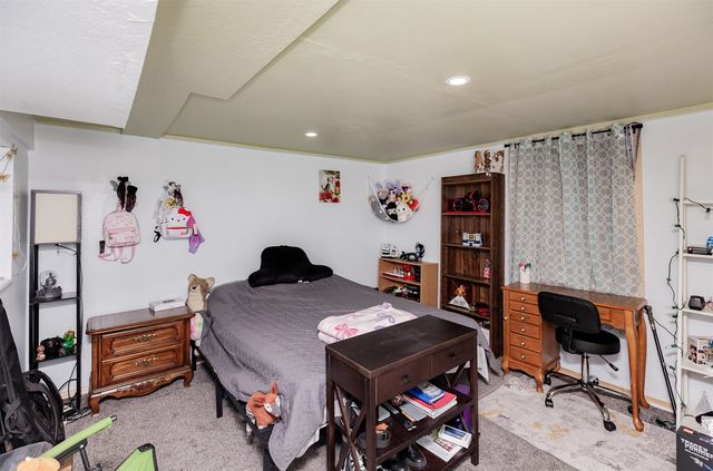 1345 E 16th Street, Des Moines, IA 50316