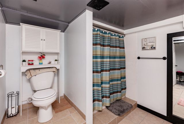 1345 E 16th Street, Des Moines, IA 50316