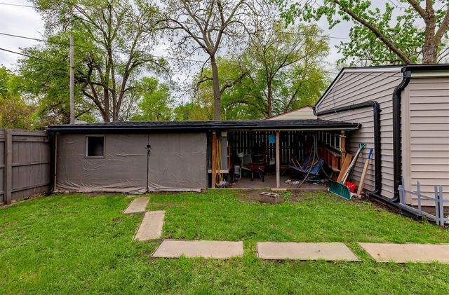 1345 E 16th Street, Des Moines, IA 50316