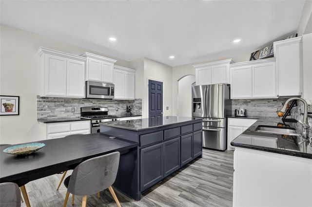 1150 Stone Crest Drive, Edmond, OK 73034
