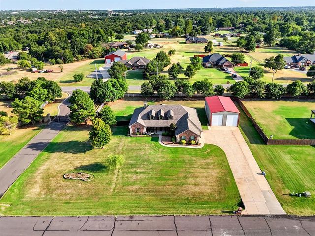 1150 Stone Crest Drive, Edmond, OK 73034