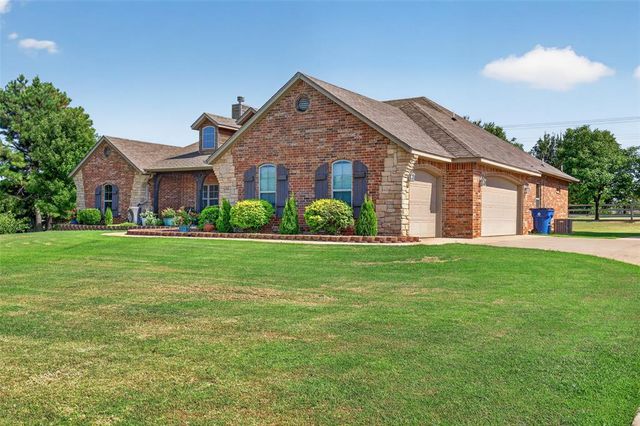 1150 Stone Crest Drive, Edmond, OK 73034
