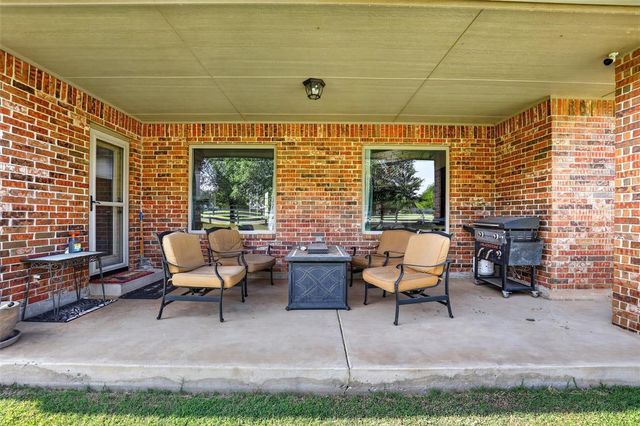 1150 Stone Crest Drive, Edmond, OK 73034