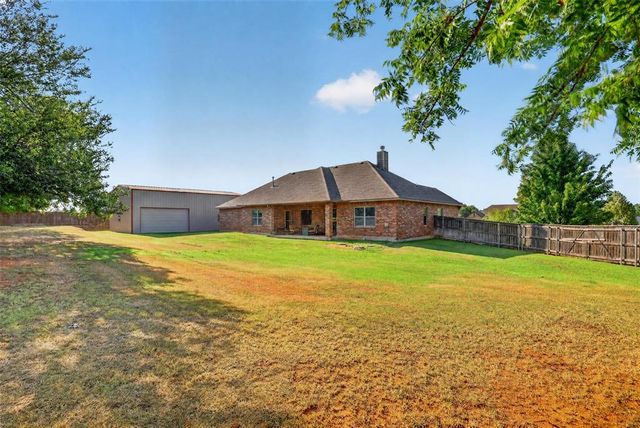 1150 Stone Crest Drive, Edmond, OK 73034