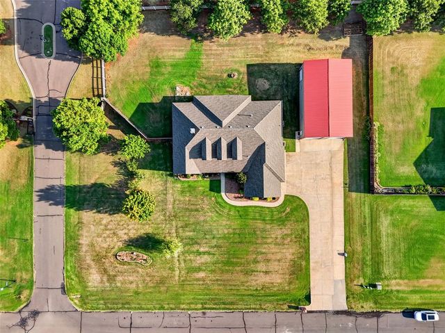 1150 Stone Crest Drive, Edmond, OK 73034
