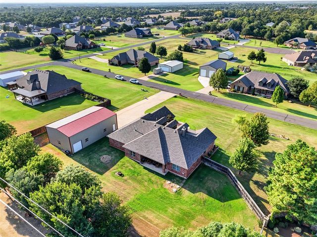 1150 Stone Crest Drive, Edmond, OK 73034