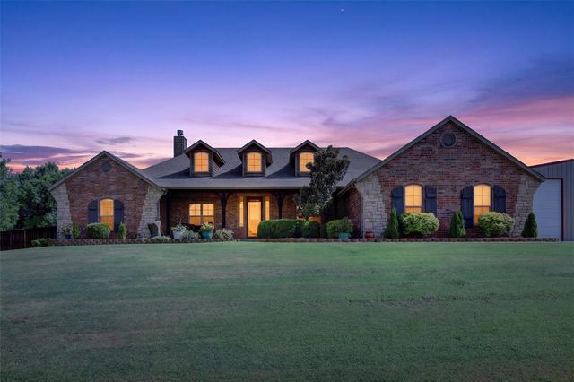 1150 Stone Crest Drive, Edmond, OK 73034