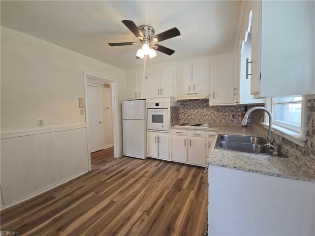 100 Prince James DR, Hampton, VA 23669