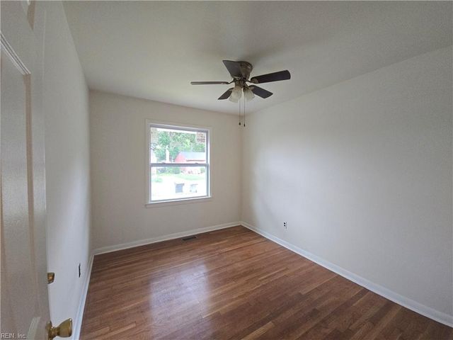 100 Prince James DR, Hampton, VA 23669