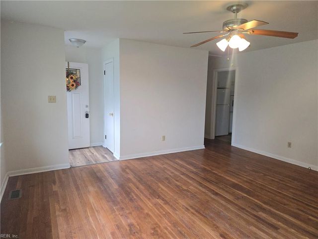 100 Prince James DR, Hampton, VA 23669