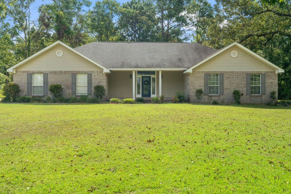 330 Boggy Hollow, Purvis, MS 39475