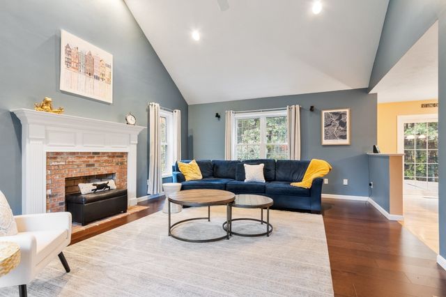 46 Still Water Heights, West Boylston, MA 01583