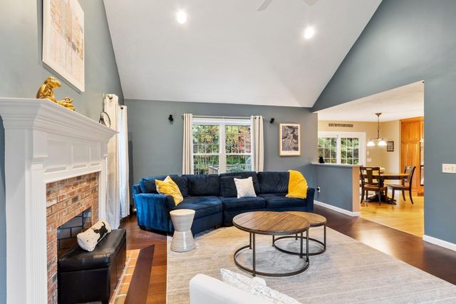 46 Still Water Heights, West Boylston, MA 01583