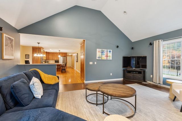 46 Still Water Heights, West Boylston, MA 01583