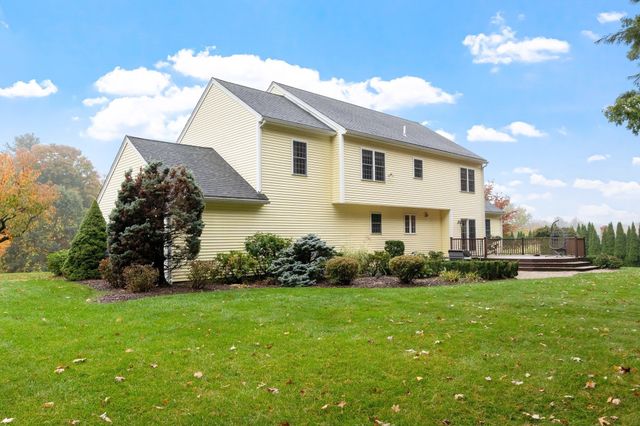46 Still Water Heights, West Boylston, MA 01583