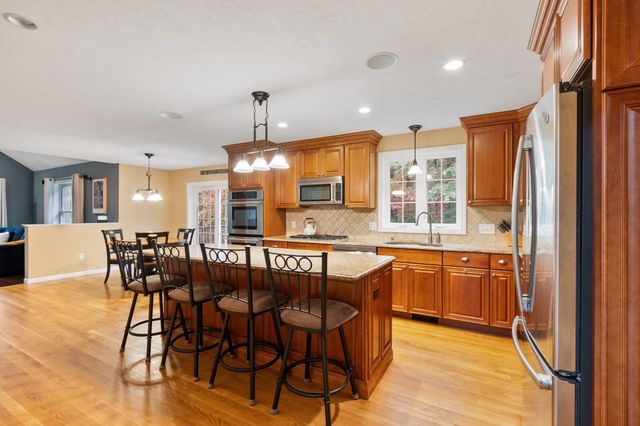 46 Still Water Heights, West Boylston, MA 01583