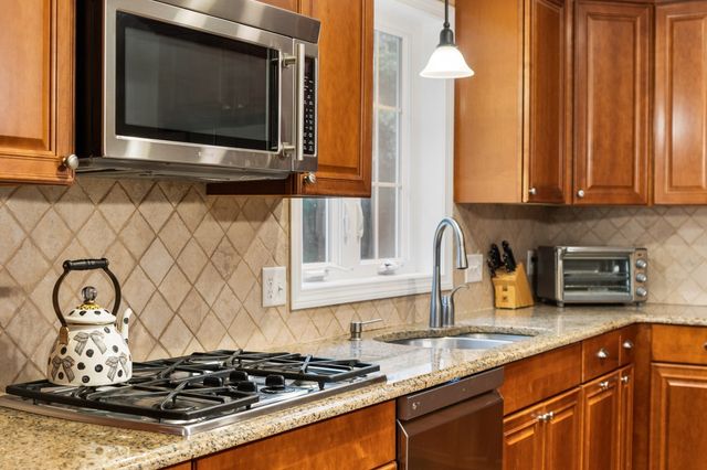 46 Still Water Heights, West Boylston, MA 01583