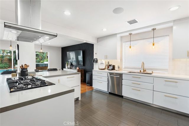 7454 Sausalito Avenue, West Hills, CA 91307