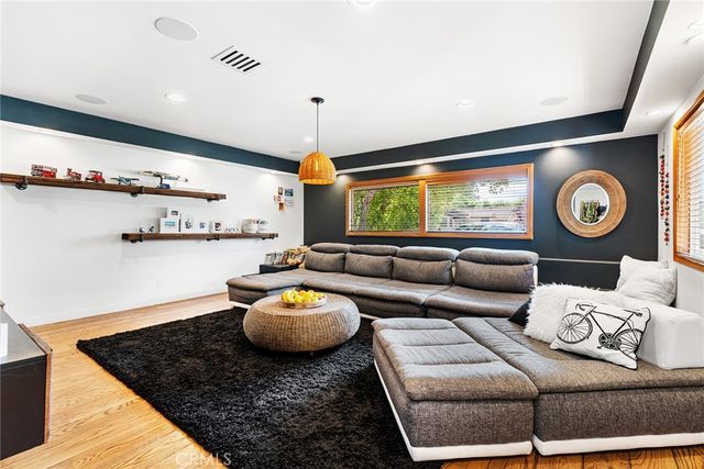 7454 Sausalito Avenue, West Hills, CA 91307