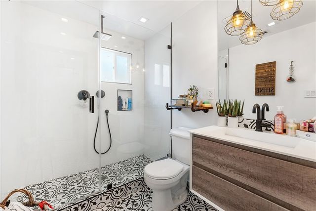 7454 Sausalito Avenue, West Hills, CA 91307