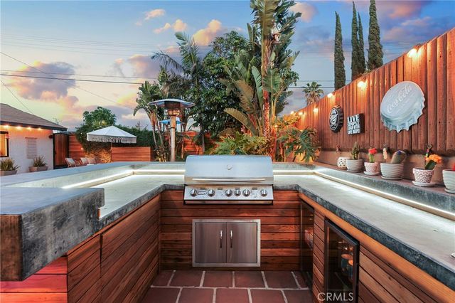 7454 Sausalito Avenue, West Hills, CA 91307