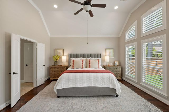 127 E Canyon Wren Circle, Spring, TX 77389