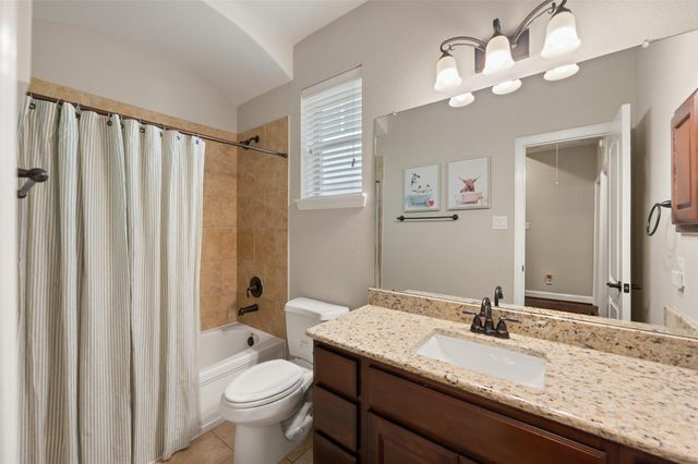 127 E Canyon Wren Circle, Spring, TX 77389