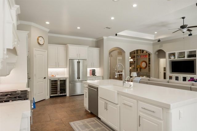 127 E Canyon Wren Circle, Spring, TX 77389