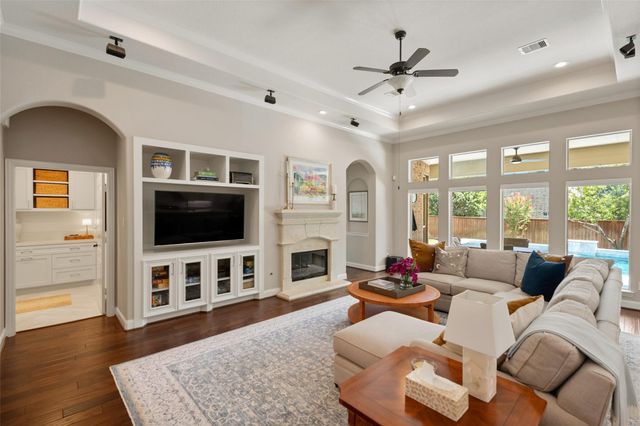 127 E Canyon Wren Circle, Spring, TX 77389
