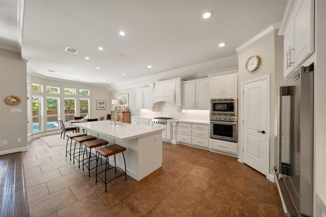 127 E Canyon Wren Circle, Spring, TX 77389
