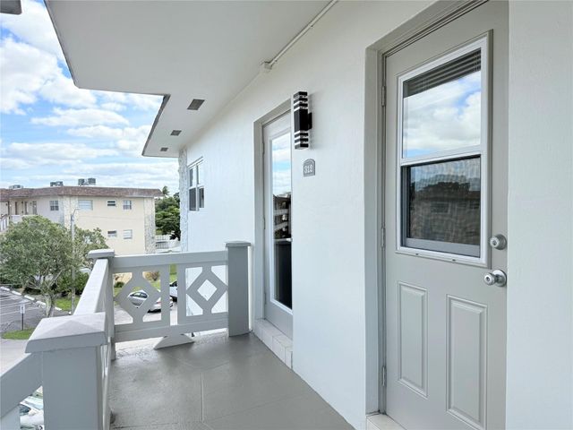 5171 W Oakland Park Boulevard 312, Lauderdale Lakes, FL 33313