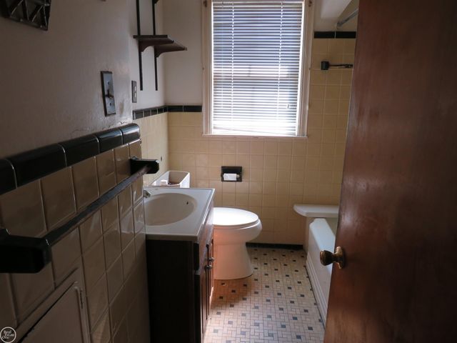 22404 Rausch Avenue, Eastpointe, MI 48021