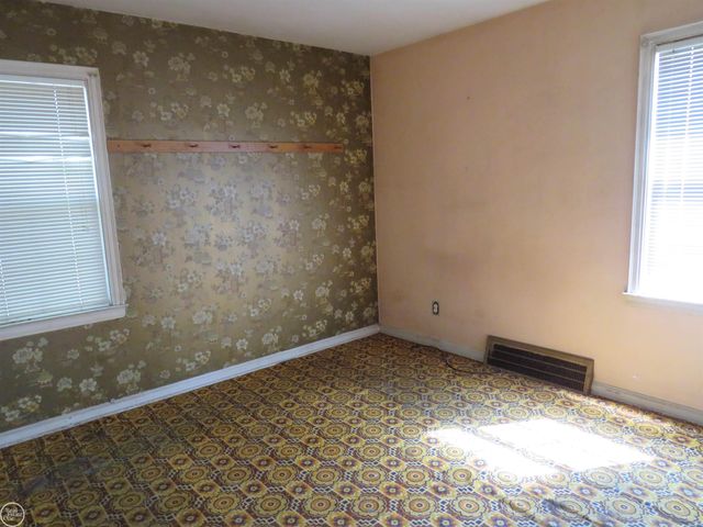 22404 Rausch Avenue, Eastpointe, MI 48021