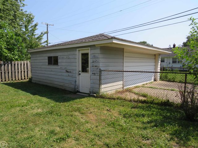 22404 Rausch Avenue, Eastpointe, MI 48021