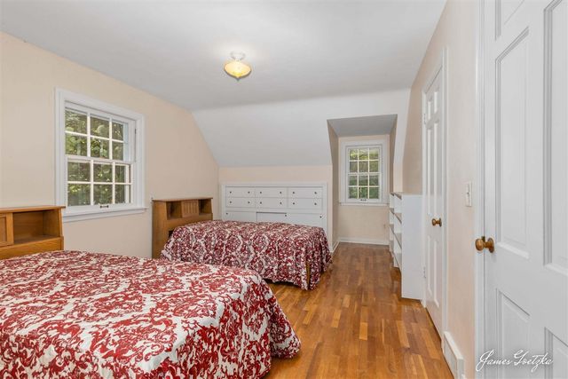 2352 Jefferson Drive, Grand Rapids, MI 49507