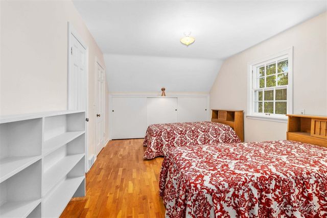 2352 Jefferson Drive, Grand Rapids, MI 49507