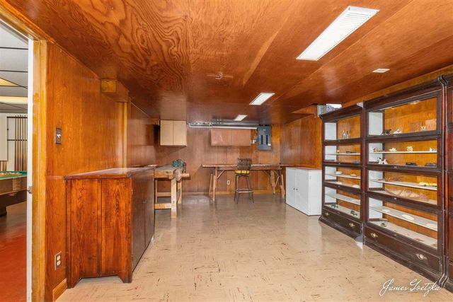 2352 Jefferson Drive, Grand Rapids, MI 49507