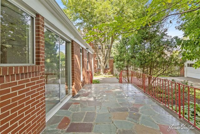 2352 Jefferson Drive, Grand Rapids, MI 49507
