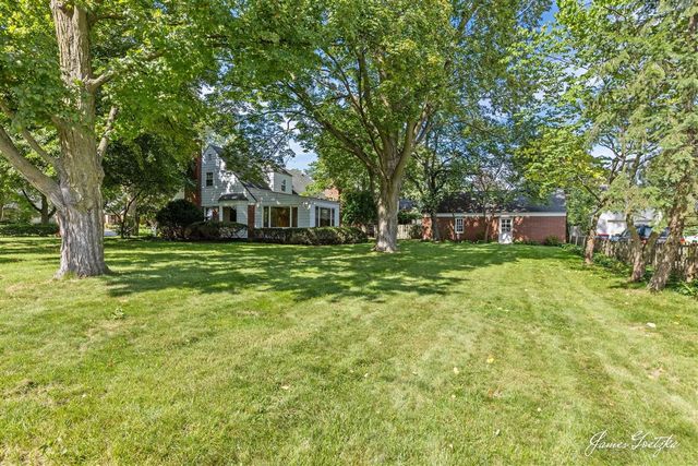 2352 Jefferson Drive, Grand Rapids, MI 49507