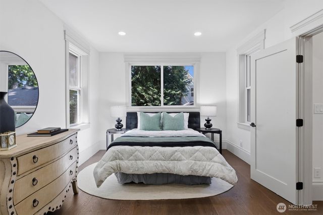 1721 3rd Avenue N, Seattle, WA 98109