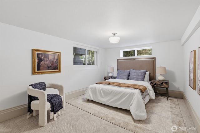 1721 3rd Avenue N, Seattle, WA 98109